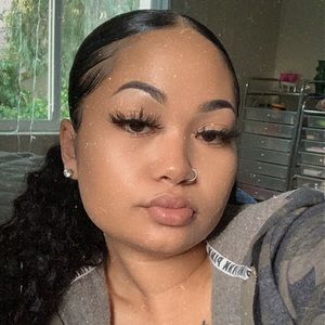 Meet your Posher, Jade